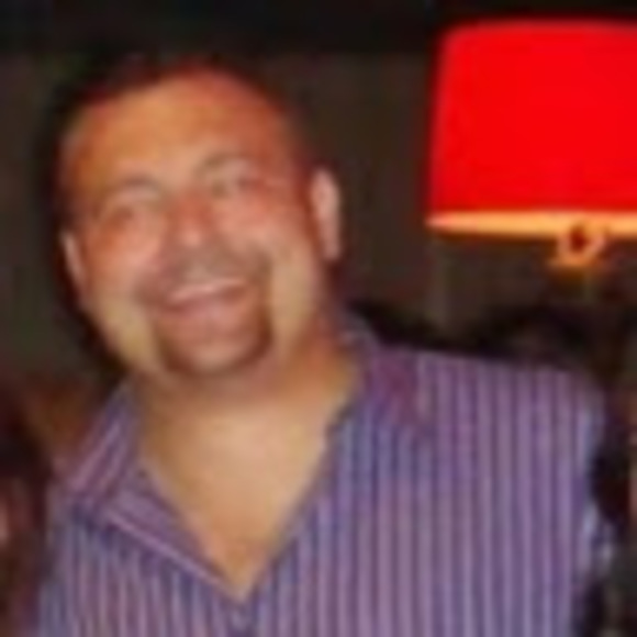 Profile Picture of Brett Starbard (@brettstarbard) on Poshmark