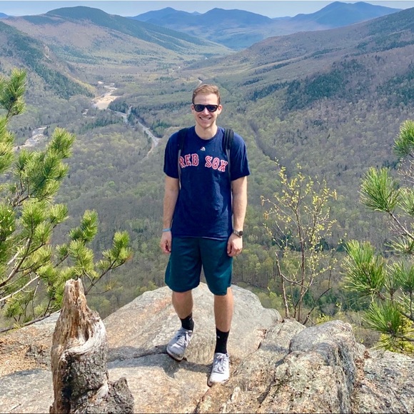 Profile Picture of Jared Feldman (@feldamn) on Poshmark