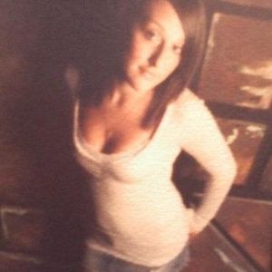 Profile Picture of Emily Gentile (@clickfivegurl) on Myspace