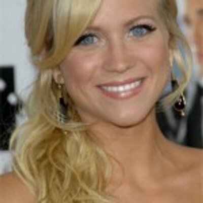 Profile Picture of Ruth Michels (@RuthMic7) on Twitter