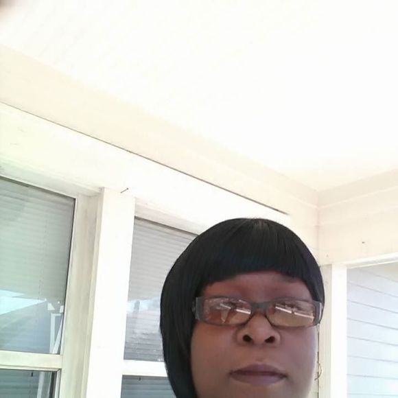 Profile Picture of Gardeana Smalls (@deana1914) on Poshmark