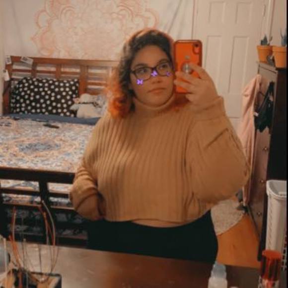 Profile Picture of Alisha Serrano (@blank_bear) on Poshmark