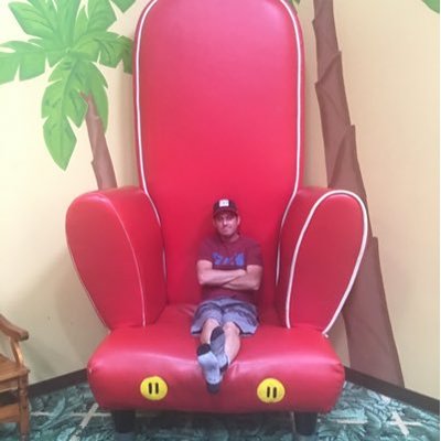 Profile Picture of Chris Onstott (@50_beeks) on Twitter