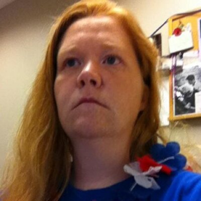 Profile Picture of Stephanie Roberts (@stephanie40403) on Twitter