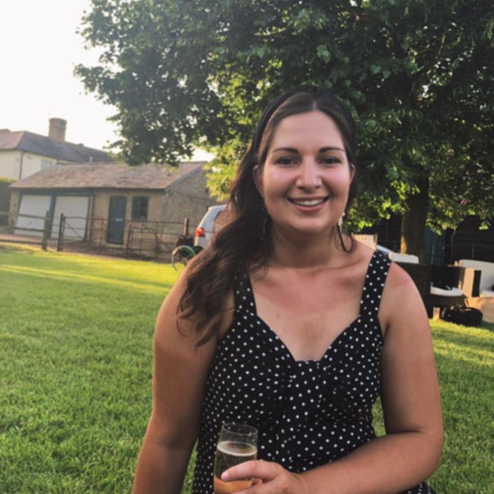 Profile Picture of danielleguest (@@danielleguest28) on Tiktok