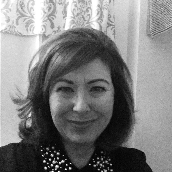 Profile Picture of Linda Redlich (@steelwhys) on Poshmark