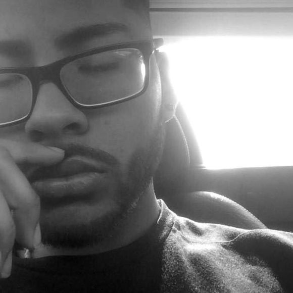 Profile Picture of Fernando Giron (@fgironm) on Poshmark