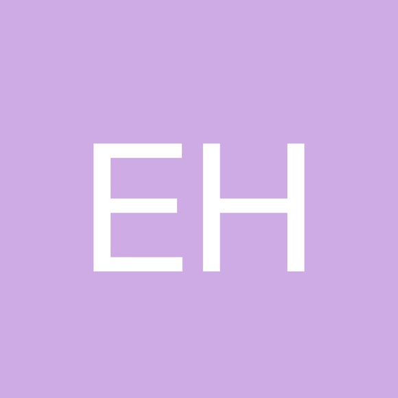 Profile Picture of Erin Hathaway (@ehatha) on Poshmark