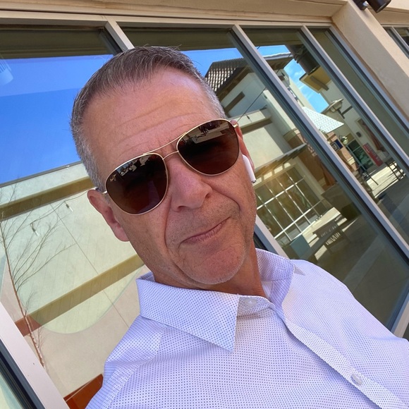 Profile Picture of Duane Hederich (@dhederich) on Poshmark