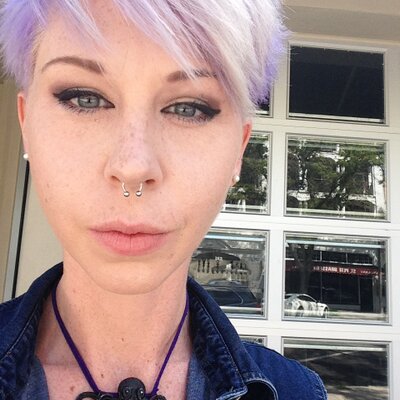 Profile Picture of Gabrielle Byrd (@gabbieroux) on Twitter