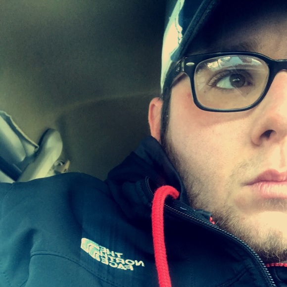 Doug Giauque - Poshmark Profile Picture of Doug Giauque (@douggiauque) on Poshmark