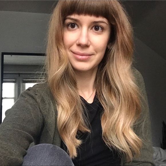 Profile Picture of Nancy Thiessen (@_nancy___) on Poshmark
