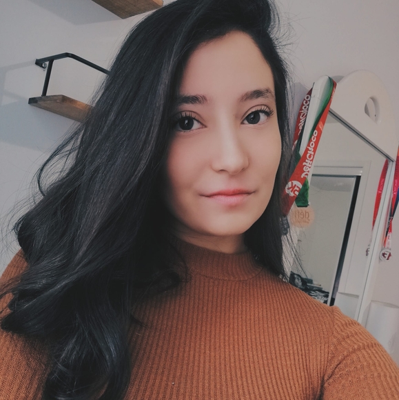 Profile Picture of Justine Laflamme-boutin (@justinelafb) on Poshmark