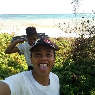 Profile Picture of John Ezra Albis (@EzraAlbis) on Twitter