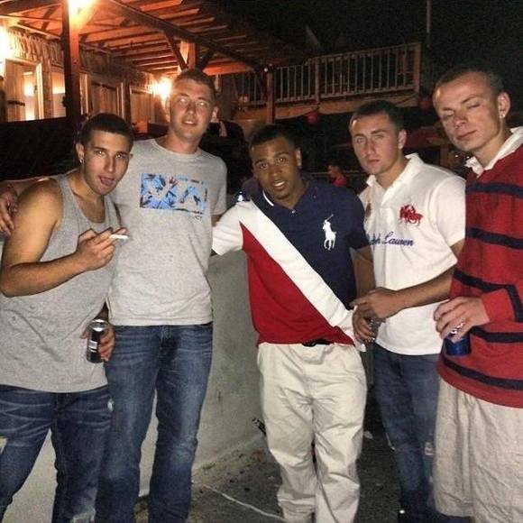 Profile Picture of Andrew Lorenz (@drewraffe) on Poshmark