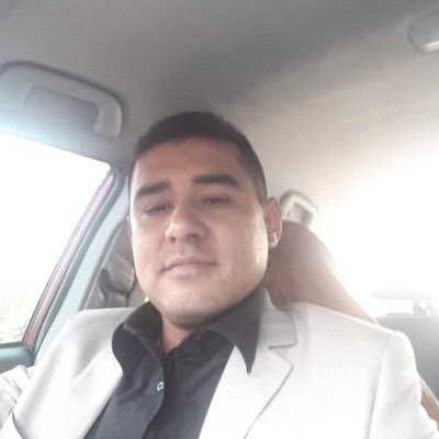 Profile Picture of Carlos R. Muñoz (@CarlosReneM) on Twitter
