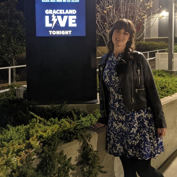 Sarah Whipple - Poshmark Profile Picture of Sarah Whipple (@sarahkate987) on Poshmark