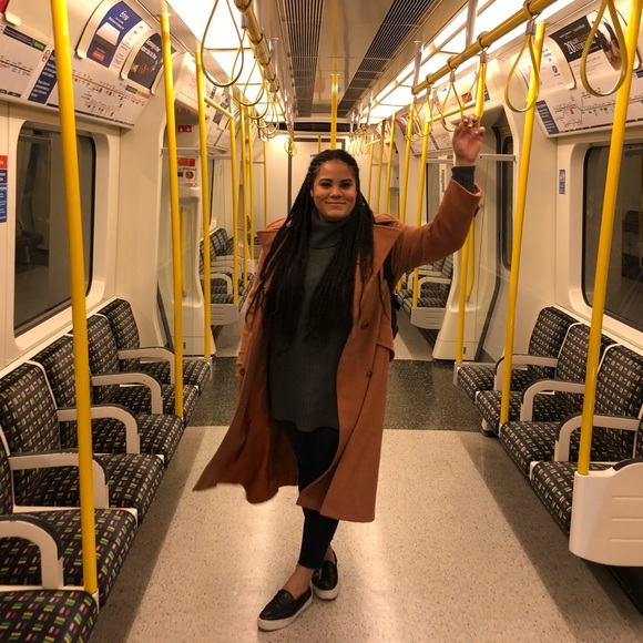 Profile Picture of Jasmine Goodwin (@jgoodwinpnw) on Poshmark