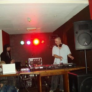 Profile Picture of Graphix (@graphicrecordings) on Myspace