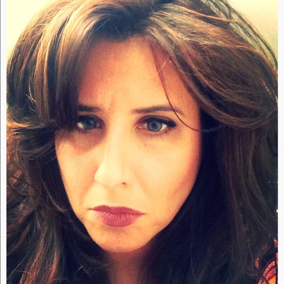 Profile Picture of Michelle Deeb (@deebmom) on Poshmark