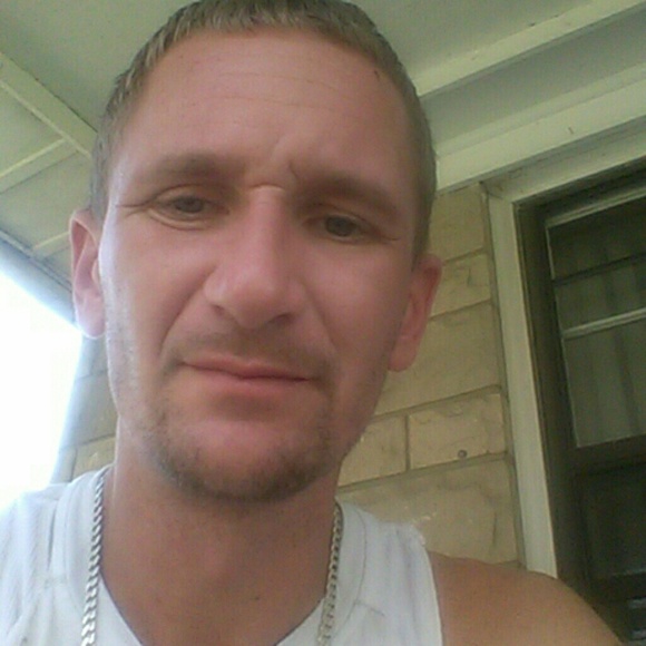 Profile Picture of Warren Risinger (@booboo4599) on Poshmark