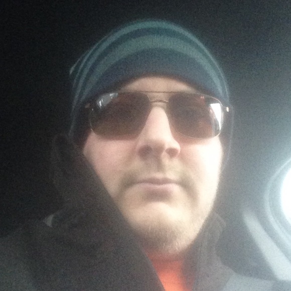 Profile Picture of Benjamin Aucoin (@kunaz321) on Poshmark