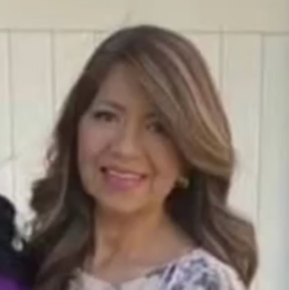 Profile Picture of Araceli Biering (@schmidtaraceli7) on Poshmark