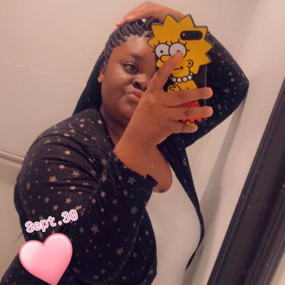 Profile Picture of Victoriaa Sealss (@freedaddy7) on Poshmark