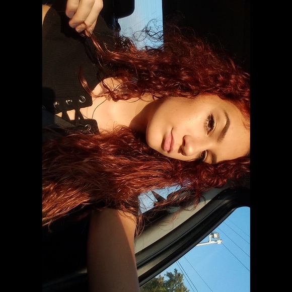 Profile Picture of Pamela Ivy (@pamela_ivy) on Poshmark