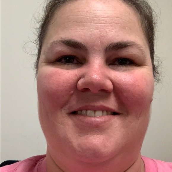 Profile Picture of Tina Mcfarland (@sarahjonjer) on Poshmark