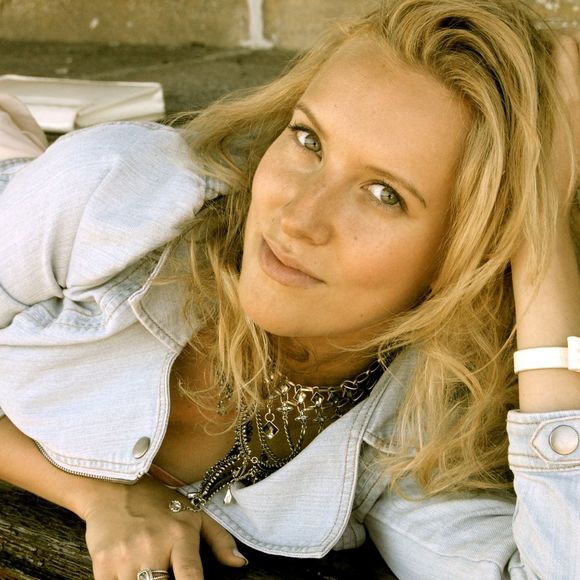 Profile Picture of Inna Uretsky (@iuretsky) on Poshmark