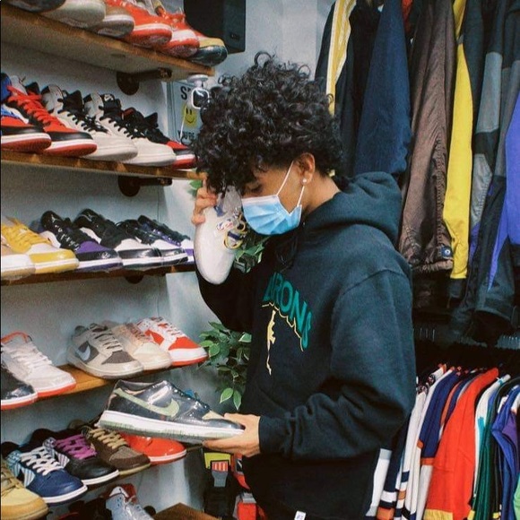 Profile Picture of Vince Puzo (@vincepuzo) on Poshmark