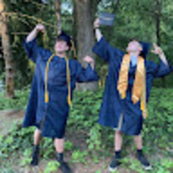 Profile Picture of Adam Lucci (@luccadore05) on Poshmark