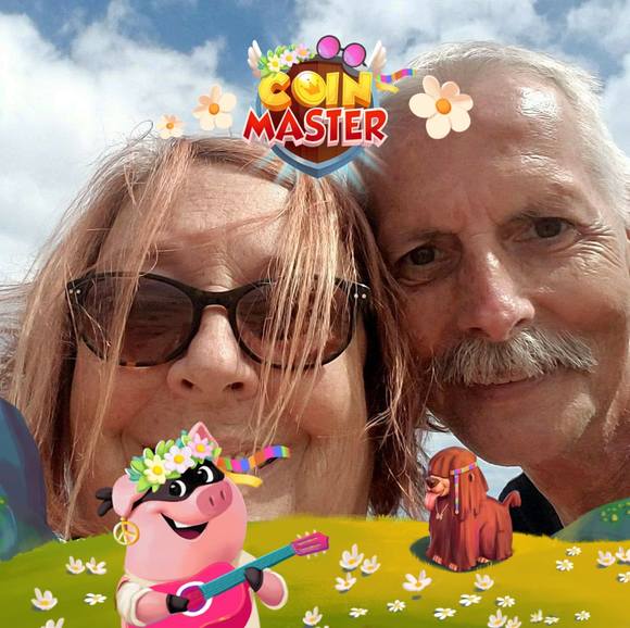 Profile Picture of Sandy Garrett (@skgarrett1) on Poshmark