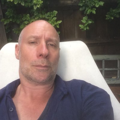 Profile Picture of Simon Levy (@cyartes) on Twitter
