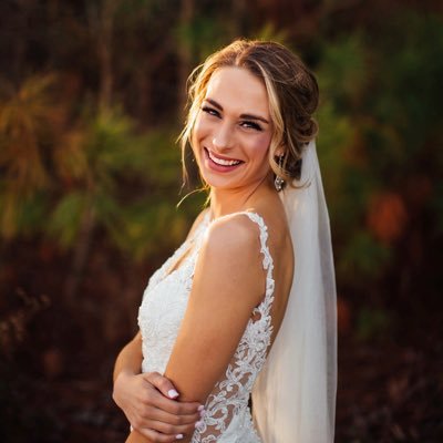 Profile Picture of Carly Choate (@CarlyChoate) on Twitter