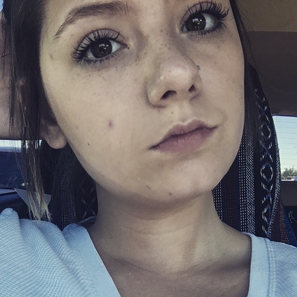 Profile Picture of Emily Haase (@eghaase) on Poshmark