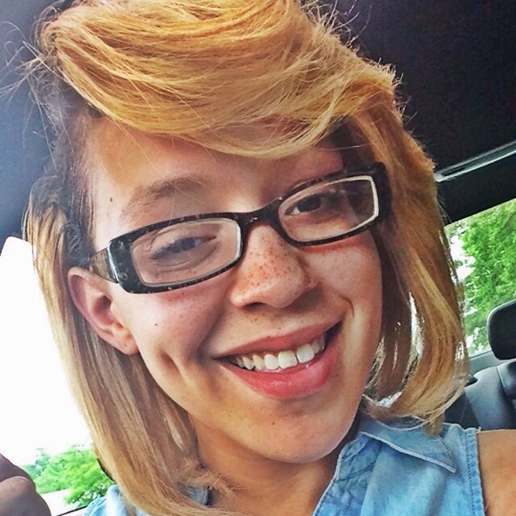 Profile Picture of Jasmine Landers (@ri_jakell) on Poshmark