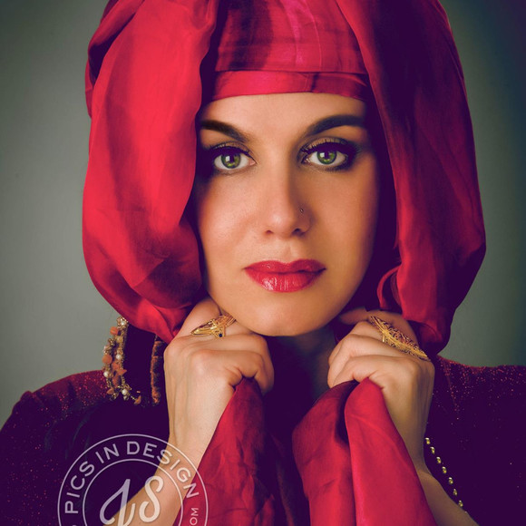 Profile Picture of Philomena Craney (@meenaoasis) on Poshmark