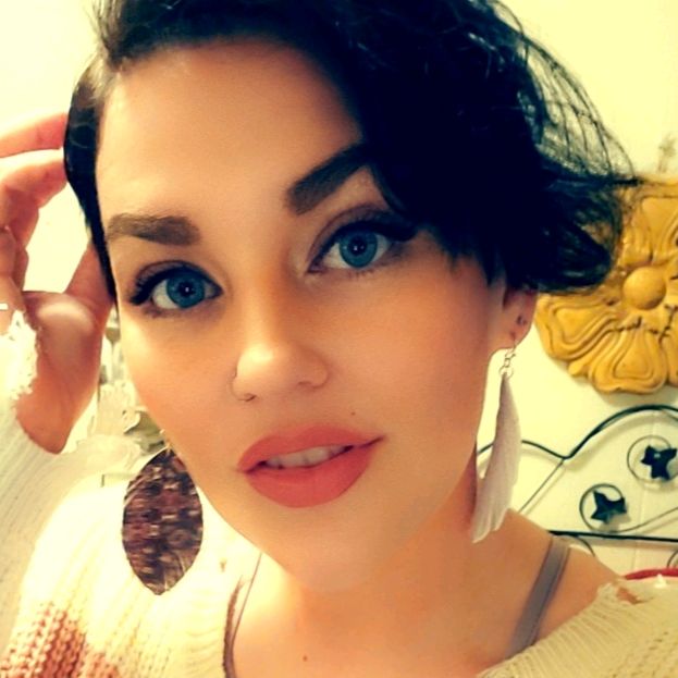 Profile Picture of Krystal Cain (@@kcain89) on Tiktok