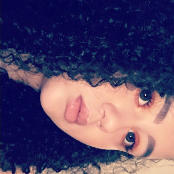 Profile Picture of Mya Jones (@tiababym) on Poshmark
