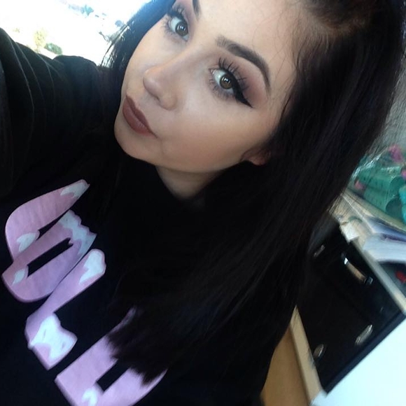 Profile Picture of Erica Dingess (@ericadingess) on Poshmark