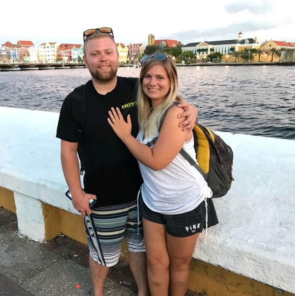 Profile Picture of Steven Dolphin (@outlaw0015) on Poshmark