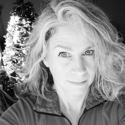 Profile Picture of Lisa This Is Now An Old Dog Appreciation Account (@LisaBarnes_4101) on Twitter