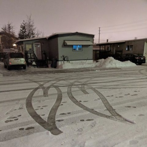 Profile Picture of Leslie Mccaffery (@reddzmink) on Poshmark