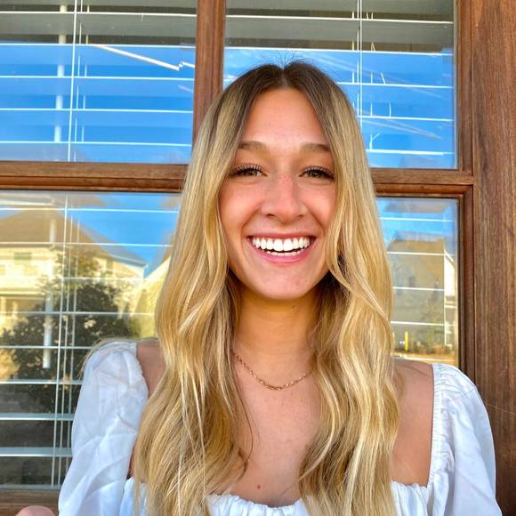 Profile Picture of Jillian Joseph (@cjjillian) on Poshmark