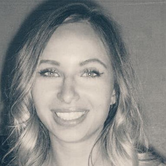 Profile Picture of Anastasia Navarova (@anavarova) on Poshmark