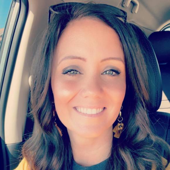 Profile Picture of Emily Elzner (@emilyrae771) on Poshmark