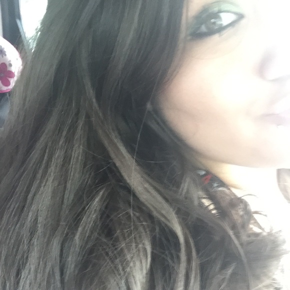 Profile Picture of Jessica Medina (@medinajessica) on Poshmark