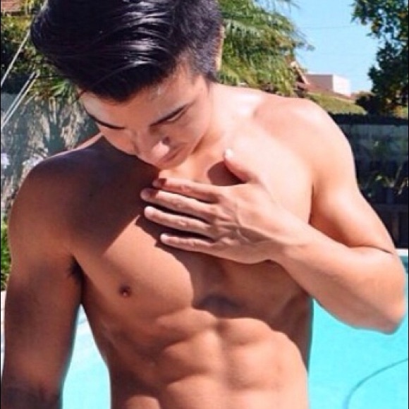 Profile Picture of Joseph Reyes (@josephreyes770) on Poshmark